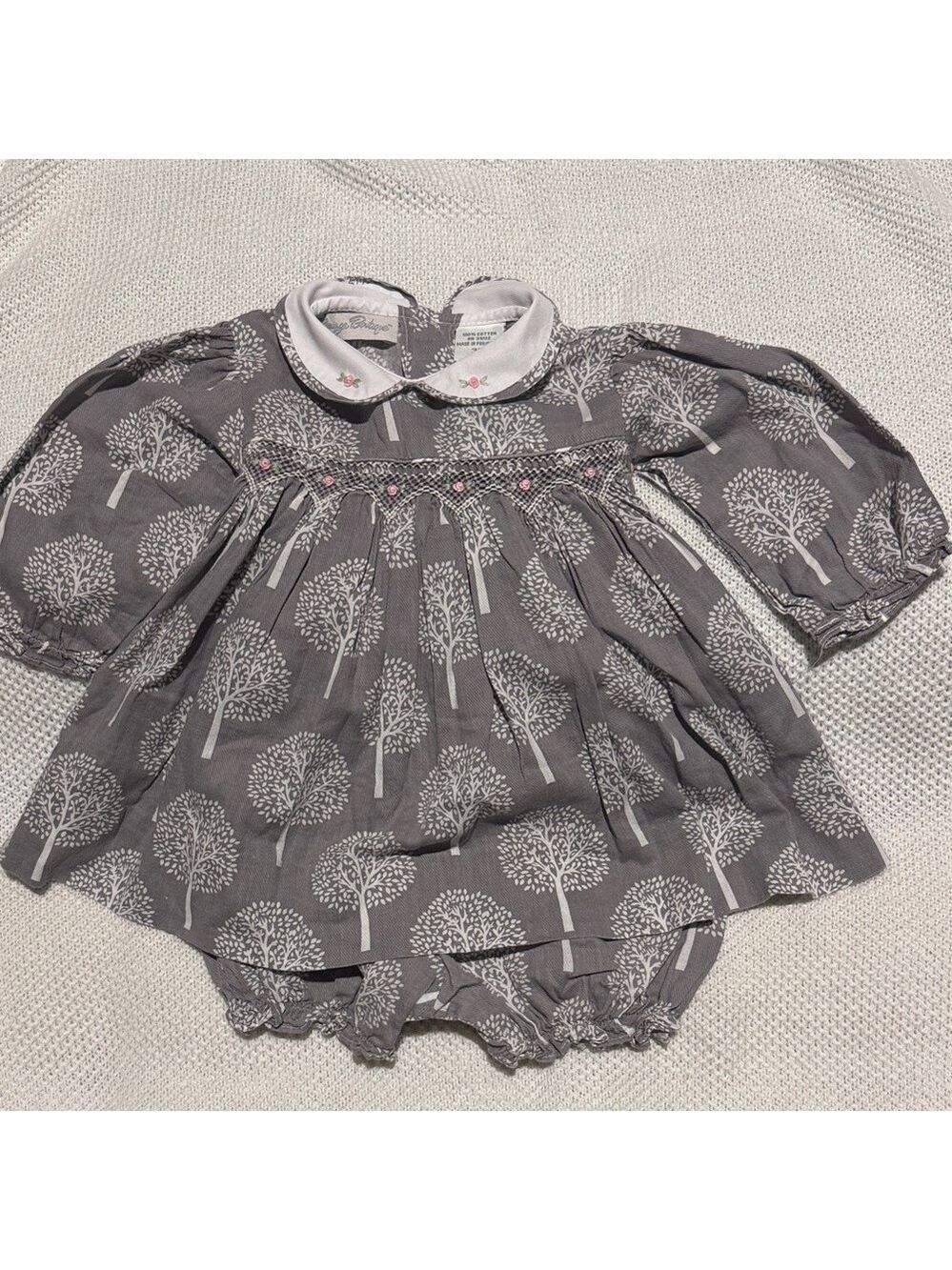 Infant smocked dress with tree Pattern - Picture 3 of 9